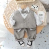 A stylish three-piece set for boys in autumn, cool autumn clothes for babies, and a one-year-old baby's spring and autumn outfit details Picture